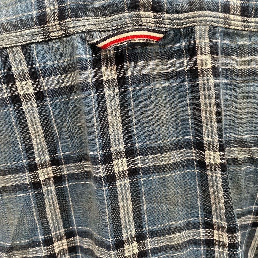TOMMY HILFIGER BUTTON DOWN - Picture 4 of 9